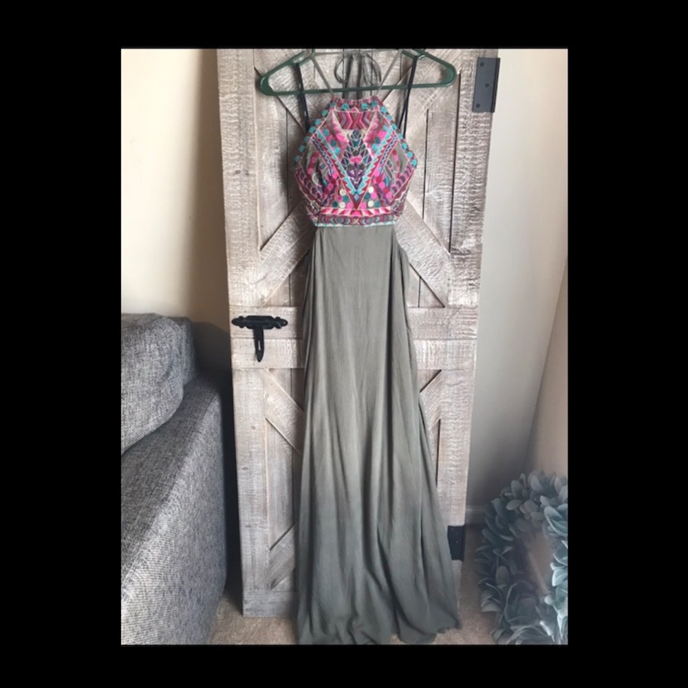 Lulus Maxi dress
